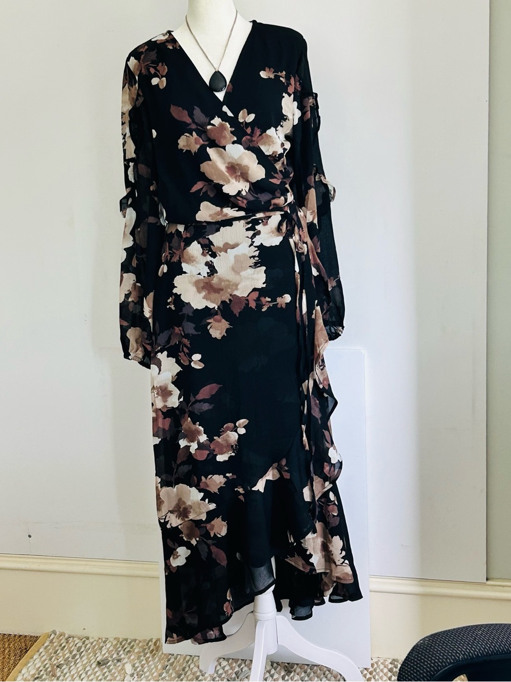Black Crepe Floral Wrap Maxi Dress - Elegant Cocktail Long Sleeve Sheer Sz M NWT